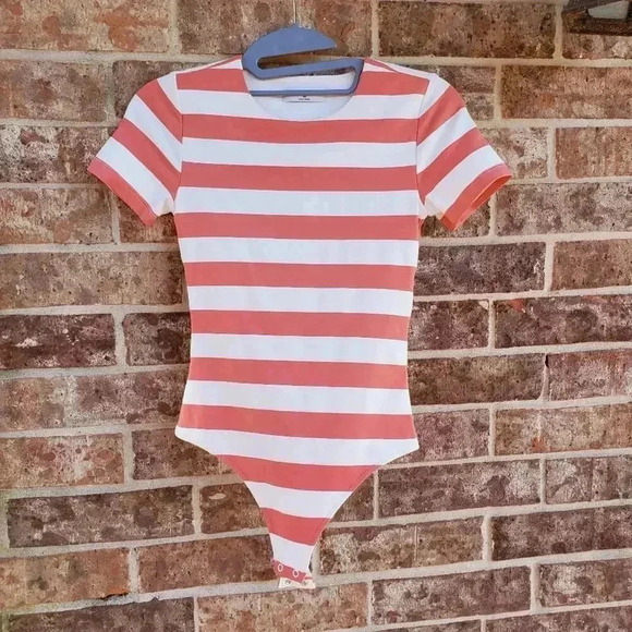 Aritzia Babaton Striped bodysuit XS - Picture 3 of 7